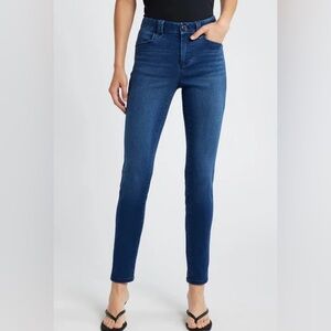 NWT | 1822 Denim Slim High-Rise Skinny Jeans in Dark Blue